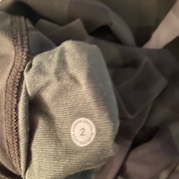 Lululemon align 28” camo - Picture 3 of 3